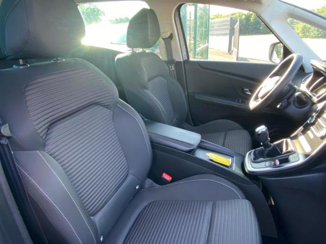 Renault Scénic image 3