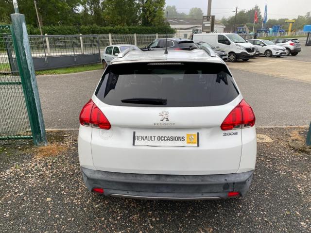 Peugeot 2008 image 3