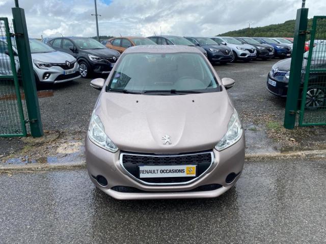 Peugeot 208 image 5