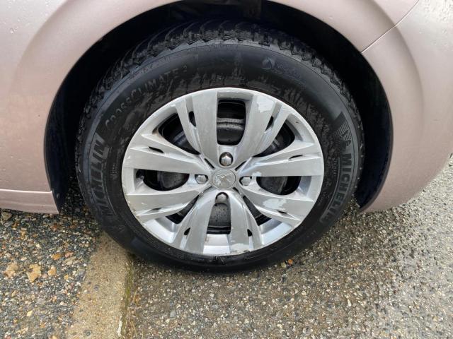 Peugeot 208 image 4