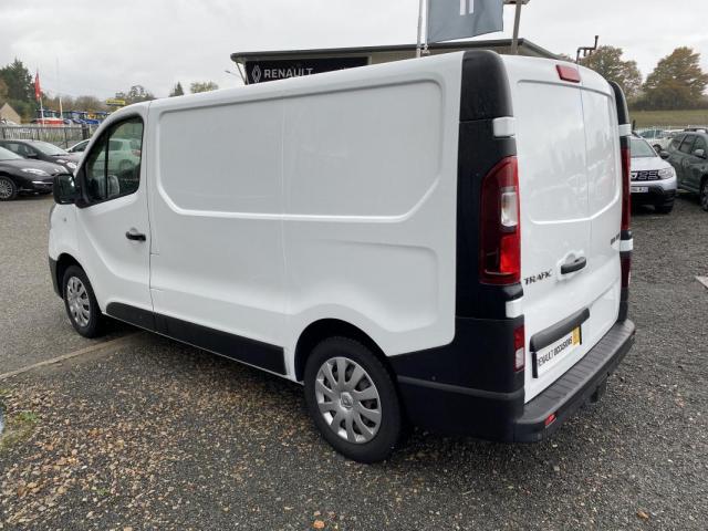 Renault Trafic image 2