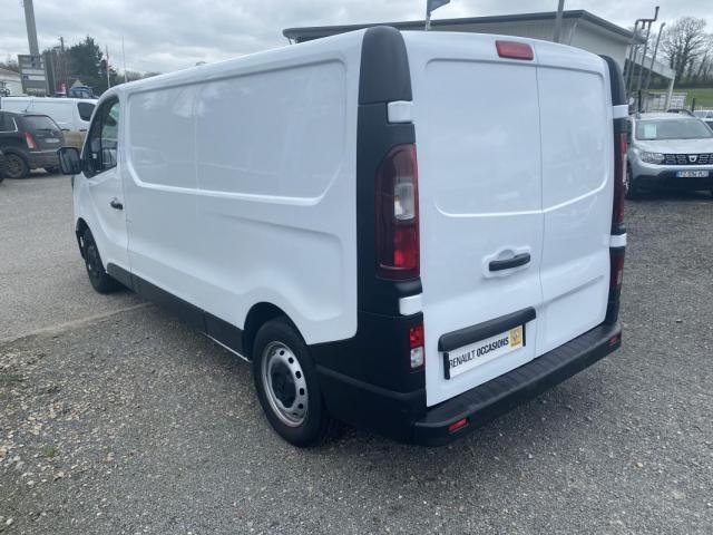 Renault Trafic image 8