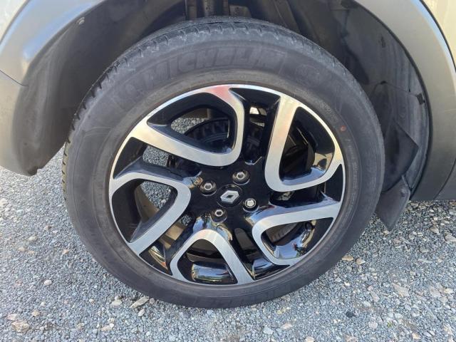 Renault Captur image 9