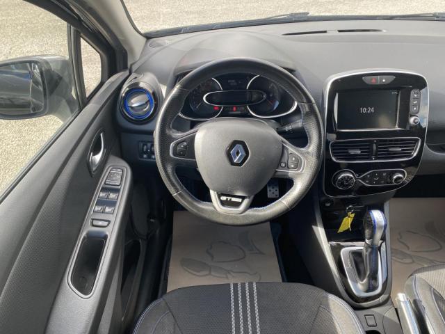 Renault Clio Estate image 3