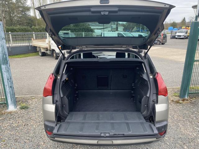 Peugeot 3008 image 7