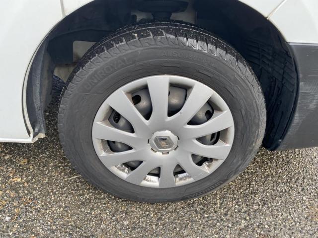 Renault Trafic image 9