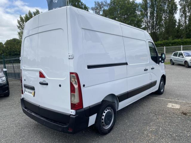 Renault Master image 2