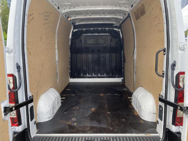 Renault Master image 3