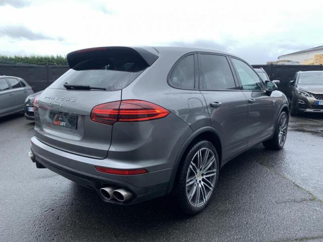Porsche Cayenne image 3