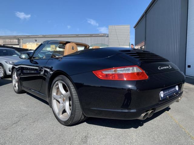 Porsche 911 image 6