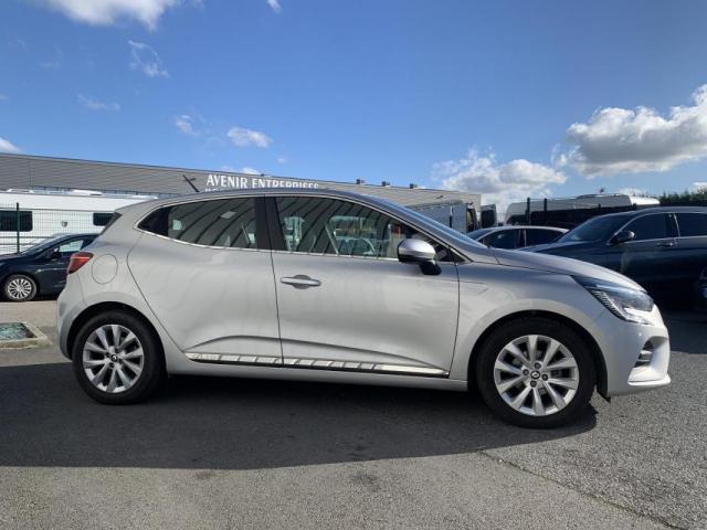Renault Clio image 8