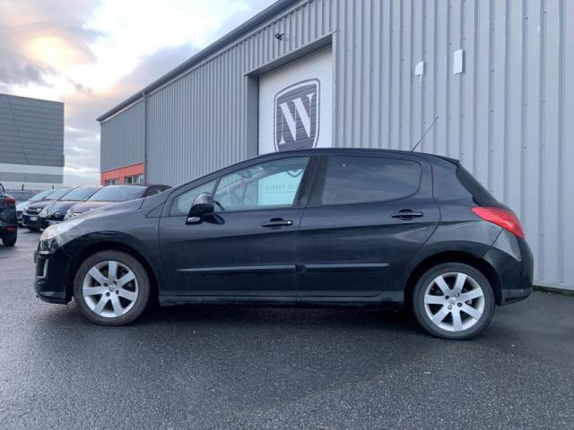 Peugeot 308 image 1