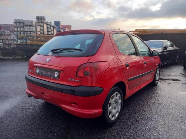 Peugeot 206 image 8