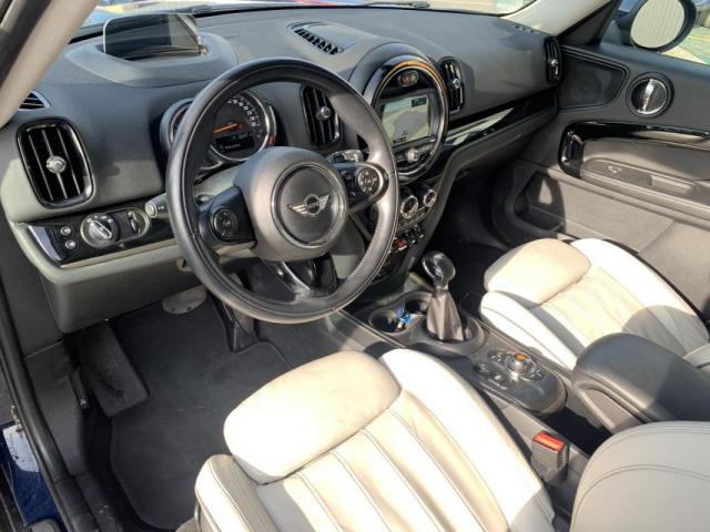 Mini Countryman image 8