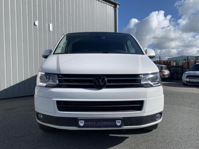 Volkswagen Multivan image 9