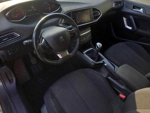 Peugeot 308 image 9
