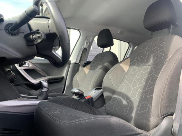 Peugeot 2008 image 6