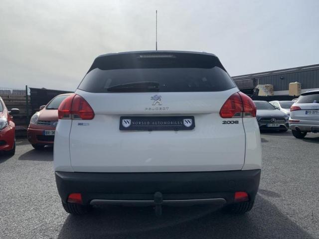 Peugeot 2008 image 4
