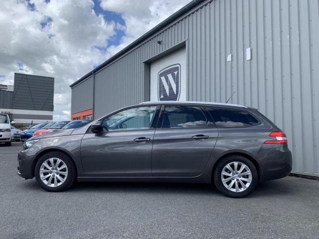 Peugeot 308 image 9