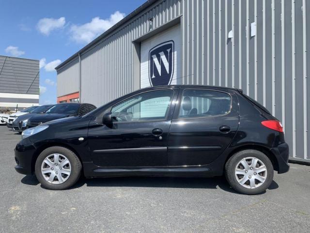 Peugeot 206 image 6
