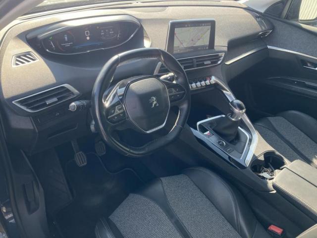 Peugeot 5008 image 8