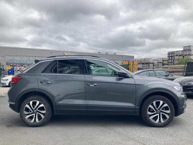 Volkswagen T-Roc image 2