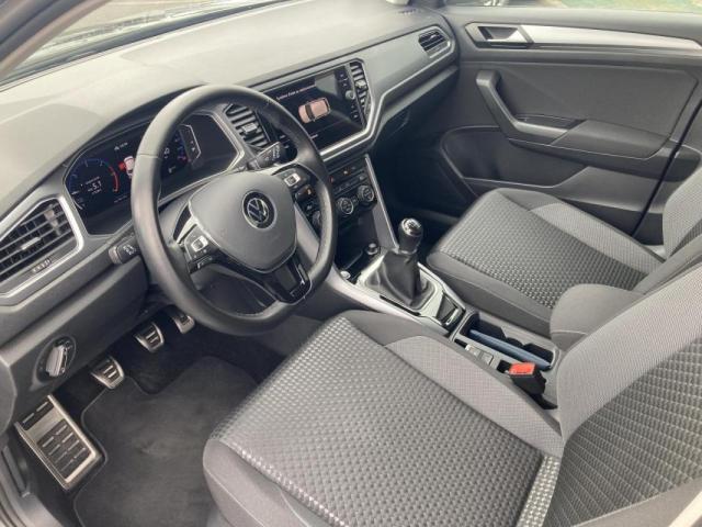 Volkswagen T-Roc image 5