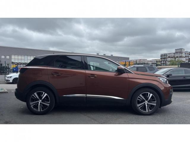 Peugeot 3008 image 2