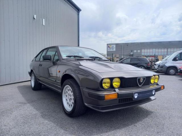 Alfa Romeo Gtv image 5