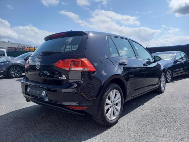 Volkswagen Golf image 9
