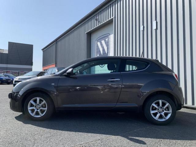 Alfa Romeo Mito image 8