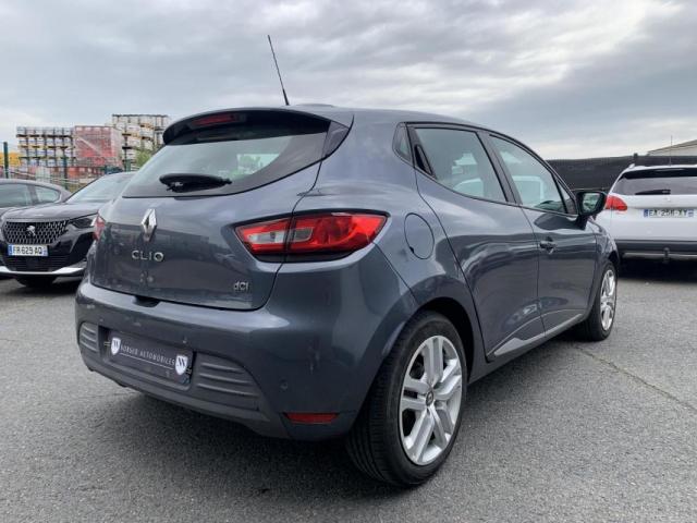 Renault Clio image 8