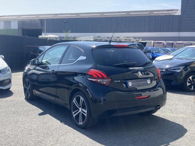 Peugeot 208 image 5