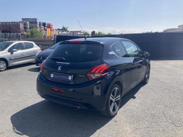 Peugeot 208 image 1