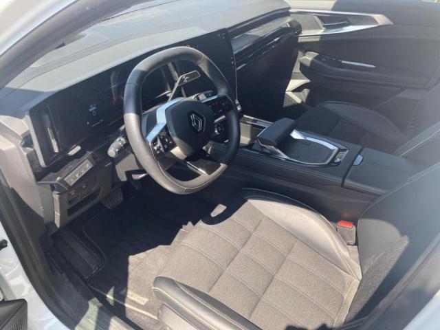 Renault Austral image 9