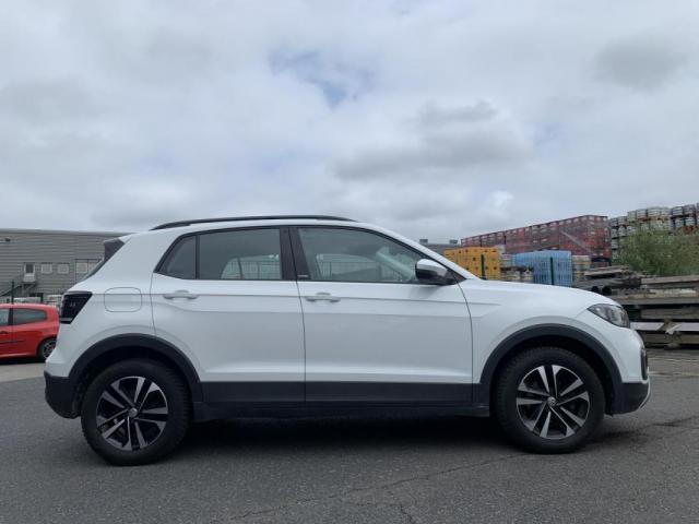 Volkswagen T-Cross image 2