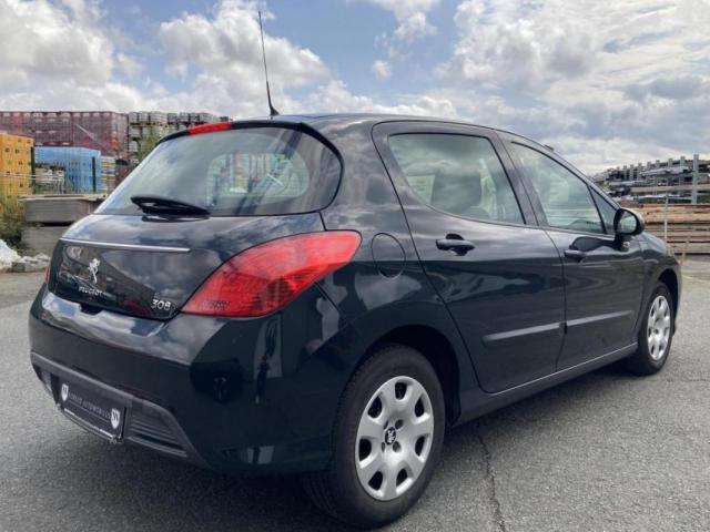 Peugeot 308 image 1
