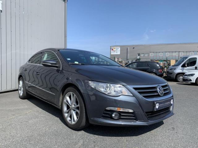 Volkswagen Passat Cc image 2
