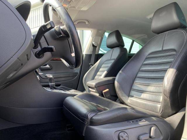 Volkswagen Passat Cc image 3