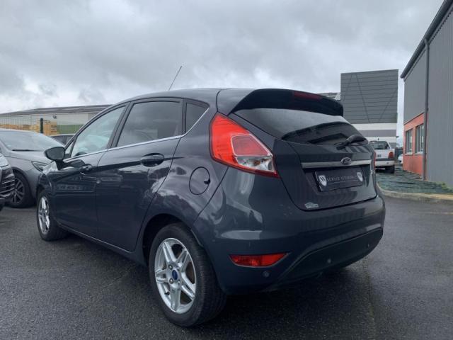 Ford Fiesta image 8