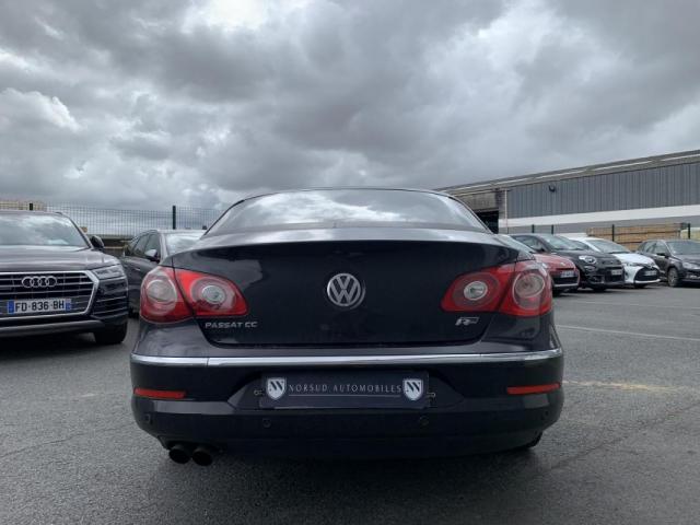 Volkswagen Passat Cc image 1
