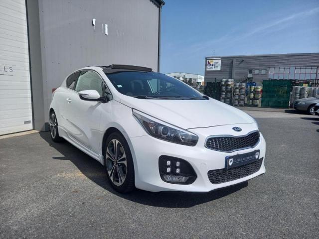 Kia Pro_cee'D image 1