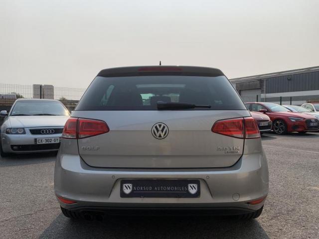 Volkswagen Golf image 9