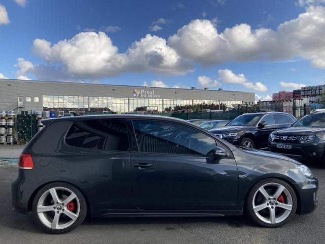 Volkswagen Golf image 1