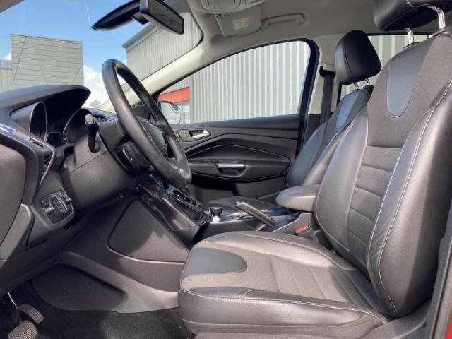 Ford Kuga image 2