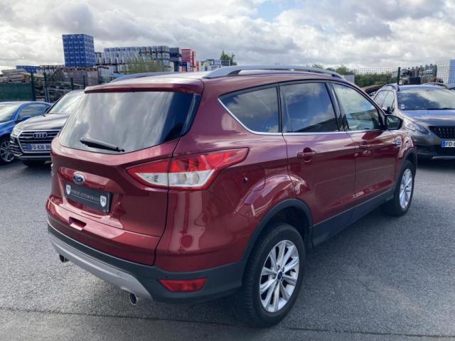 Ford Kuga image 6