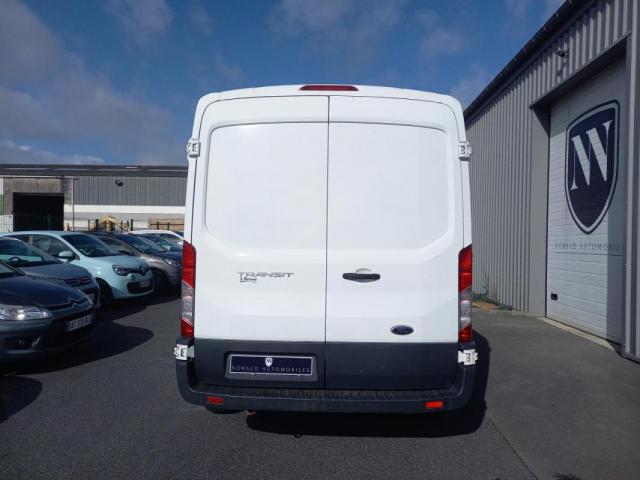 Ford Transit image 8