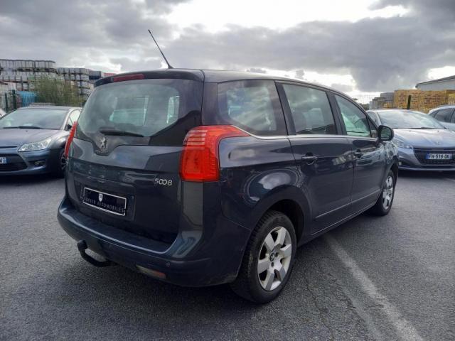 Peugeot 5008 image 6