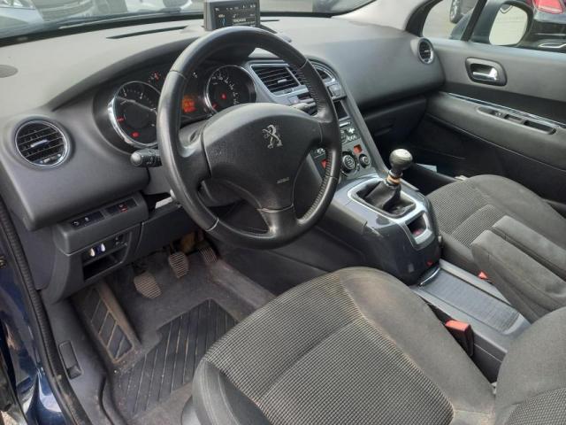 Peugeot 5008 image 7