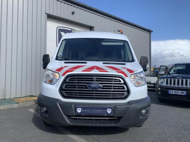 Ford Transit image 6